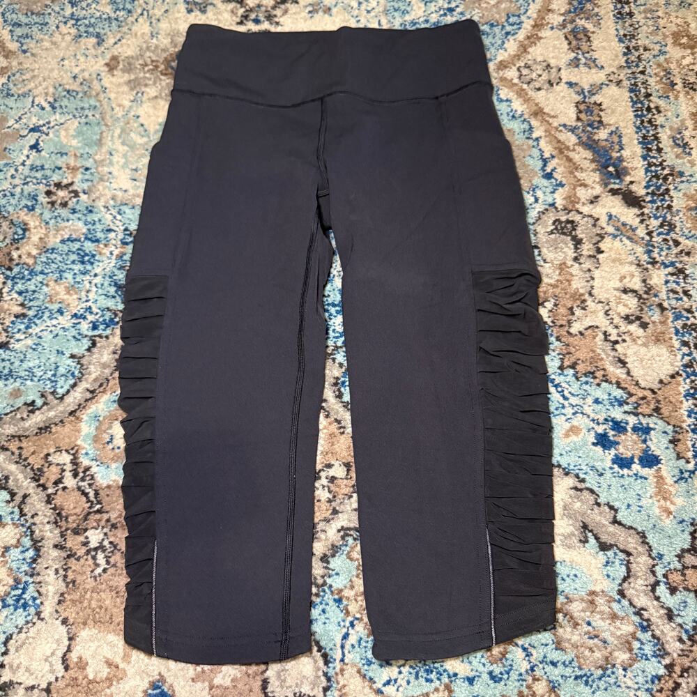 Lululemon Sharp Turns Crop 6